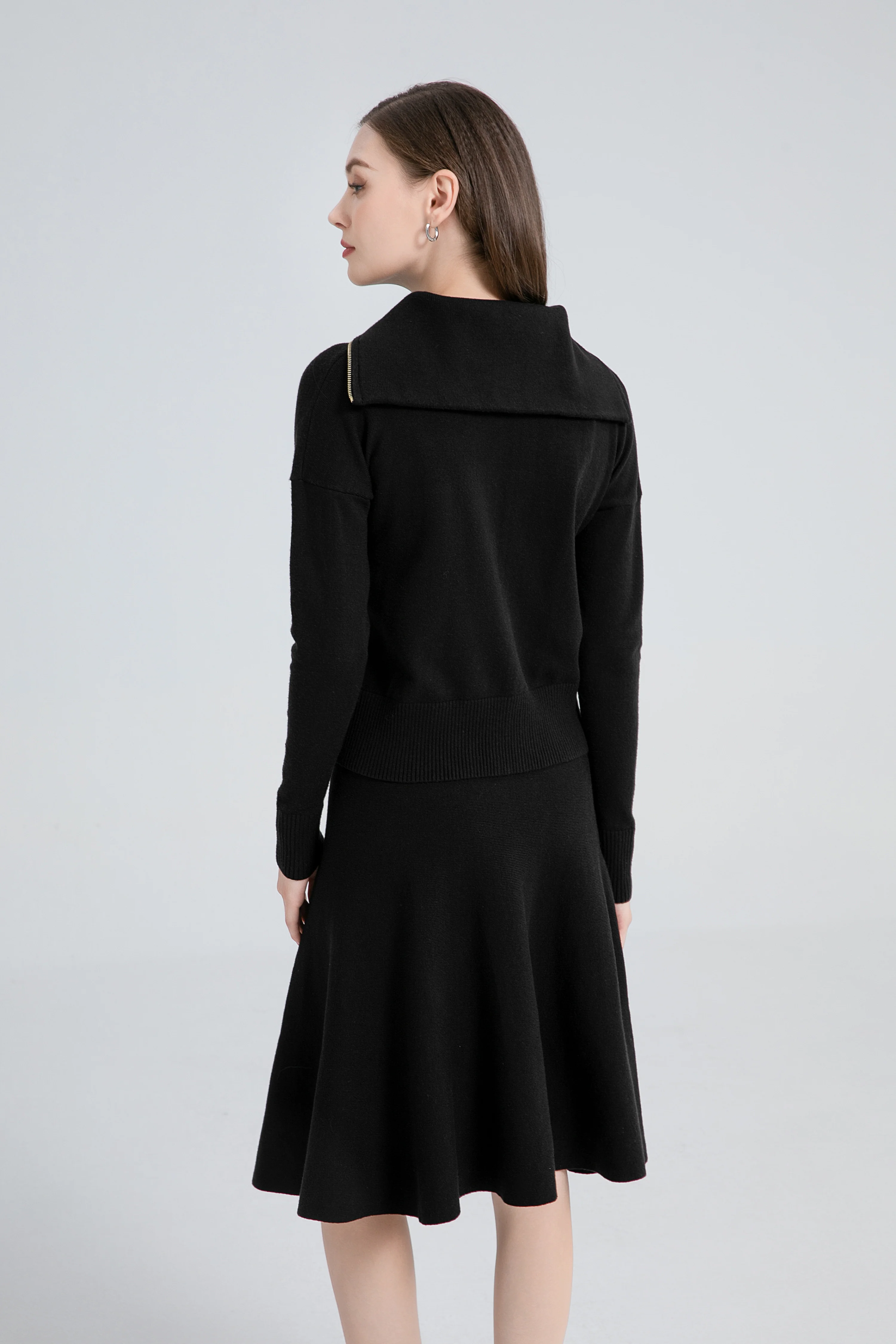 Knit Top & Circle Skirt - Image 18